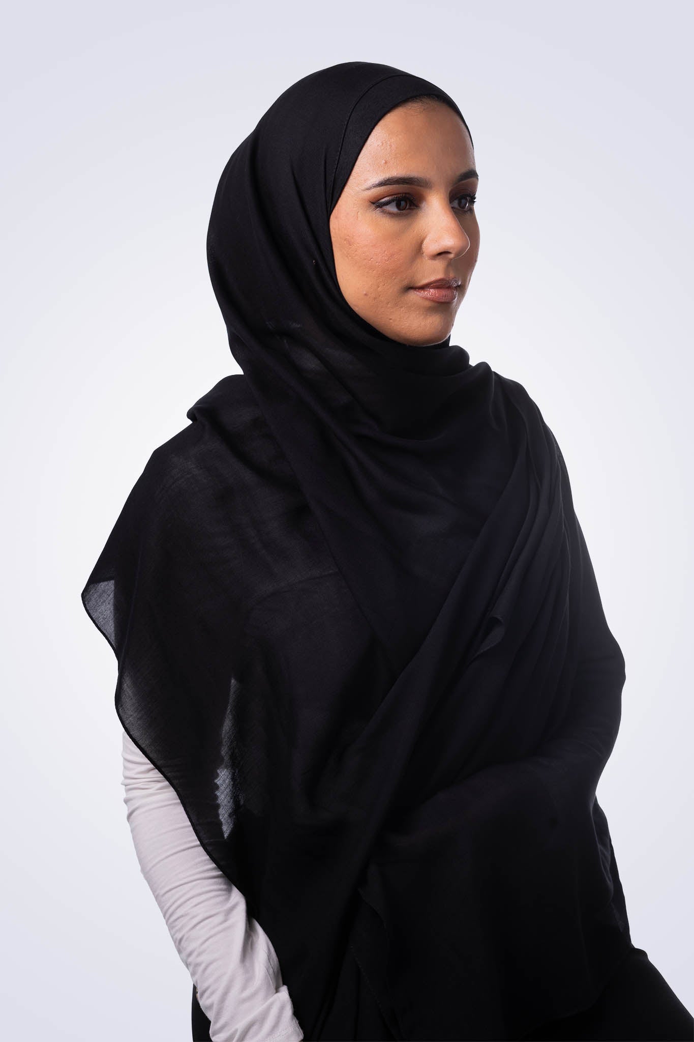 Black modal hijab
