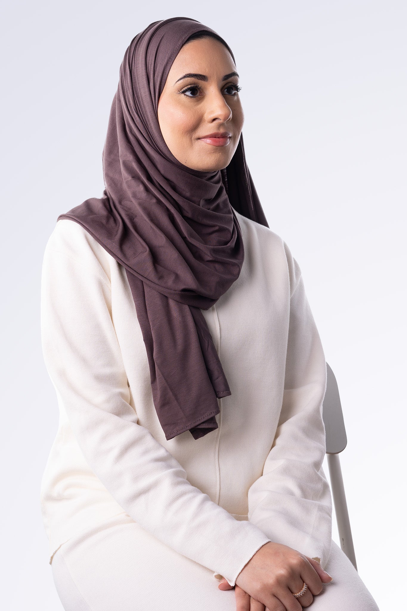 Bamboo Jersey Hijab in Cedar Brown