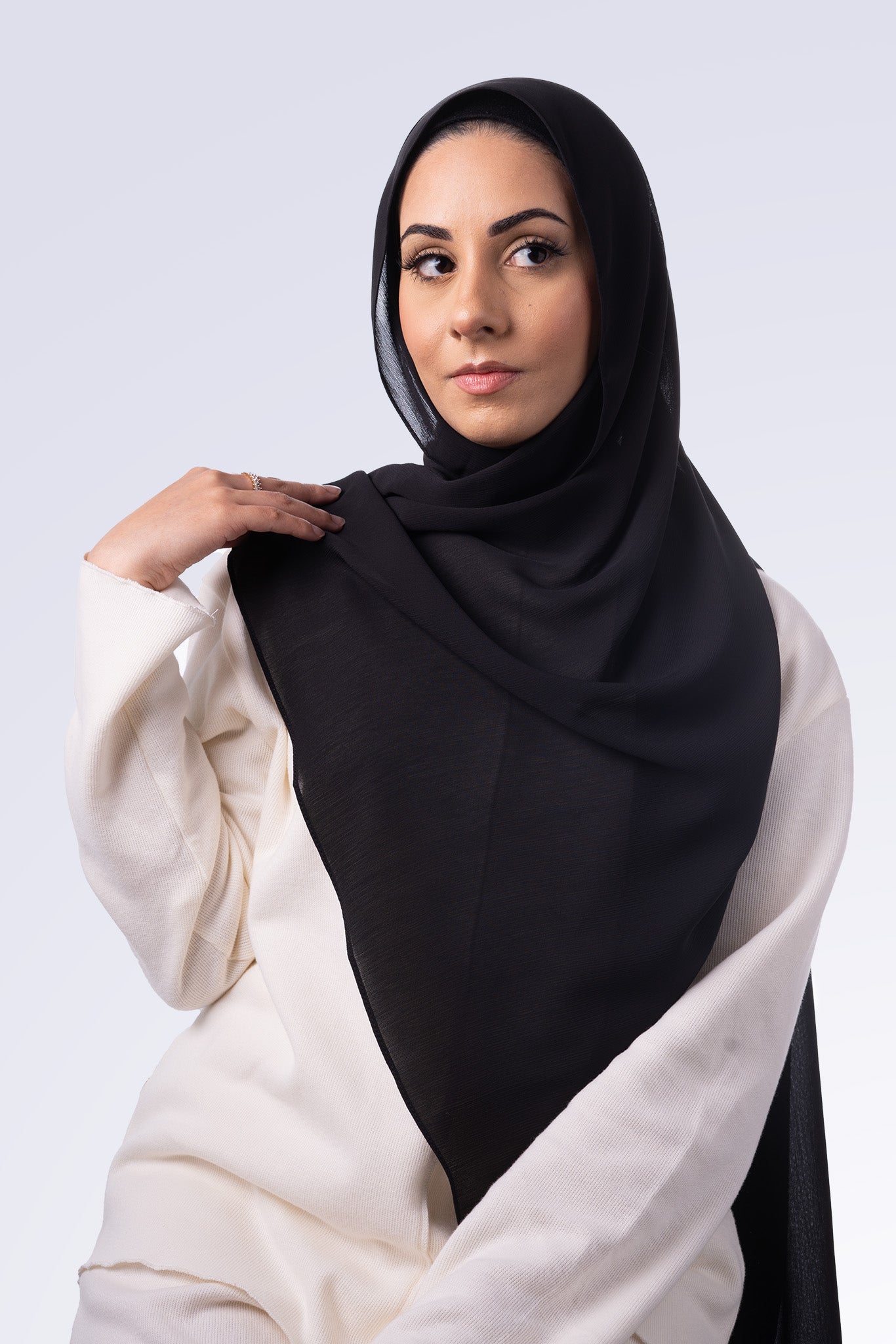 Bamboo Jersey Hijab in Jet Black